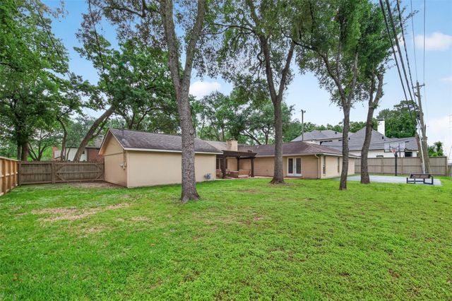 341 W Gaywood Drive, Houston, TX 77079