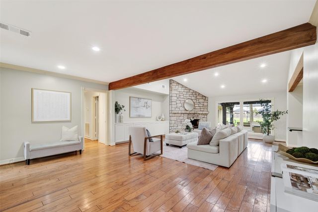341 W Gaywood Drive, Houston, TX 77079