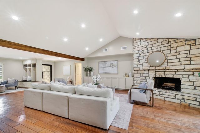 341 W Gaywood Drive, Houston, TX 77079