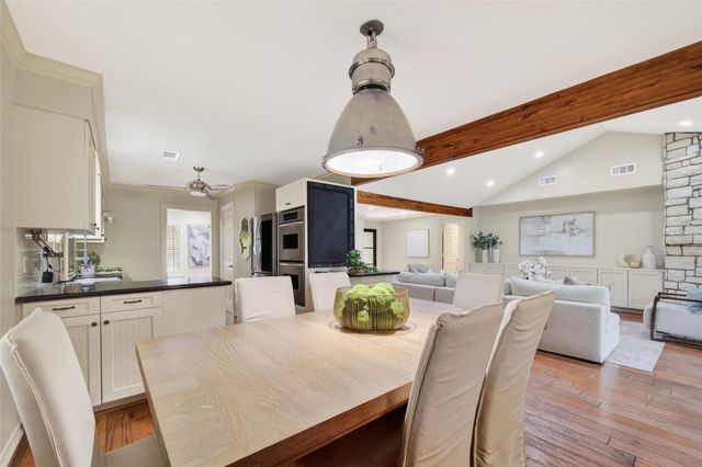 341 W Gaywood Drive, Houston, TX 77079