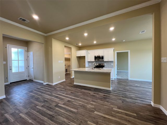 109 Cooper Drive, Cleburne, TX 76031