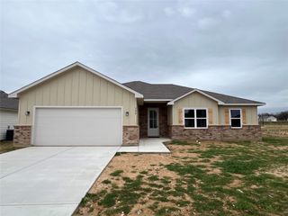 109 Cooper Drive, Cleburne, TX 76031