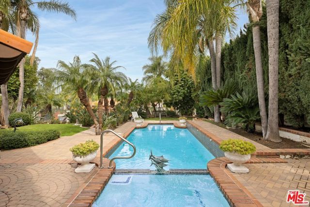 7680 E Eucalyptus Way, Anaheim, CA 92808