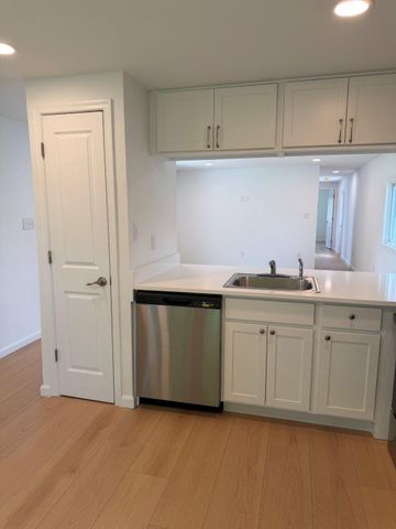 64 LONGWOOD PL, North Wales, PA 19454