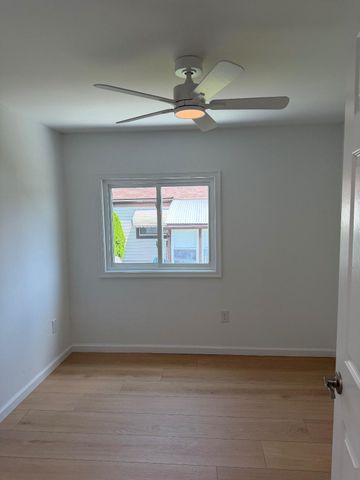 64 LONGWOOD PL, North Wales, PA 19454
