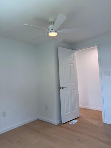 64 LONGWOOD PL, North Wales, PA 19454