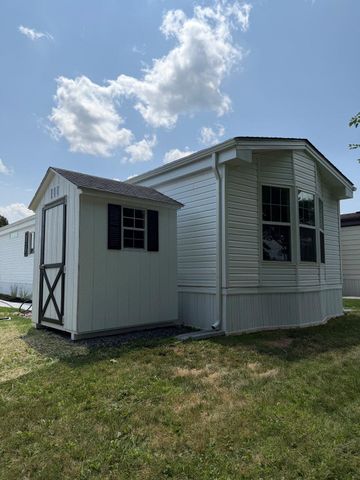 64 LONGWOOD PL, North Wales, PA 19454