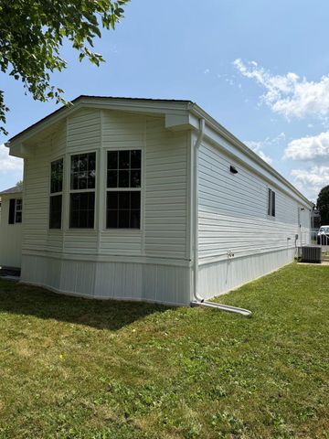 64 LONGWOOD PL, North Wales, PA 19454