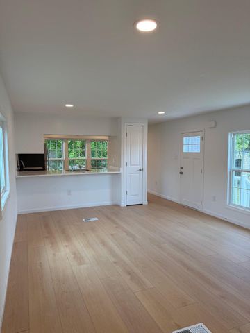 64 LONGWOOD PL, North Wales, PA 19454