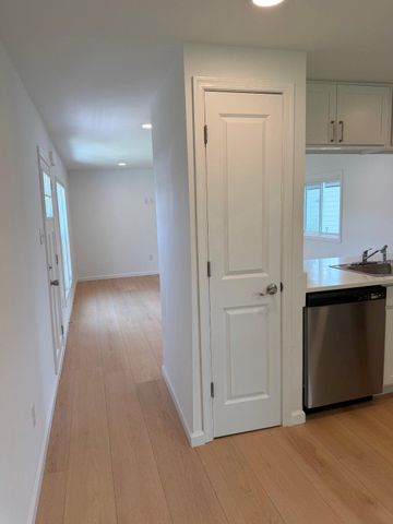 64 LONGWOOD PL, North Wales, PA 19454