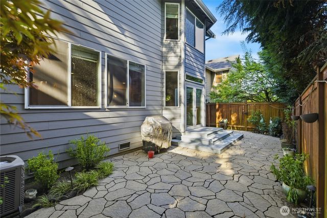 12855 NE 197th Place, Woodinville, WA 98072