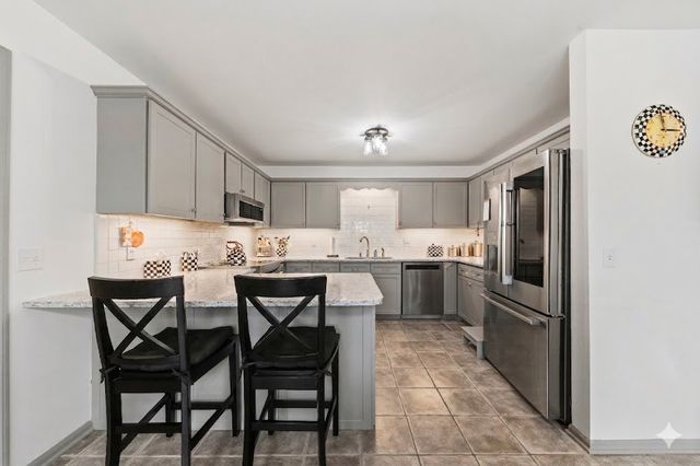 868 Tom Osborne Rd, Columbia, TN 38401