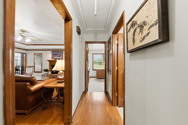 868 Tom Osborne Rd, Columbia, TN 38401