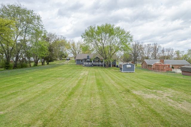 868 Tom Osborne Rd, Columbia, TN 38401