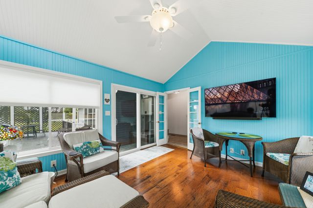 868 Tom Osborne Rd, Columbia, TN 38401