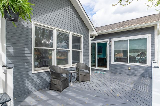 868 Tom Osborne Rd, Columbia, TN 38401