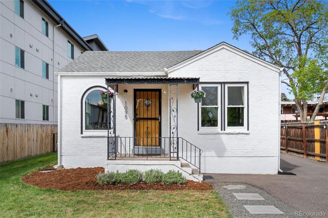 1095 Carr Street, Lakewood, CO 80214