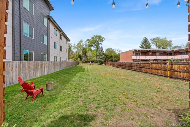 1095 Carr Street, Lakewood, CO 80214