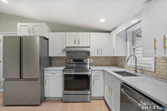 71 Picketts Ridge Road, Redding, CT 06896