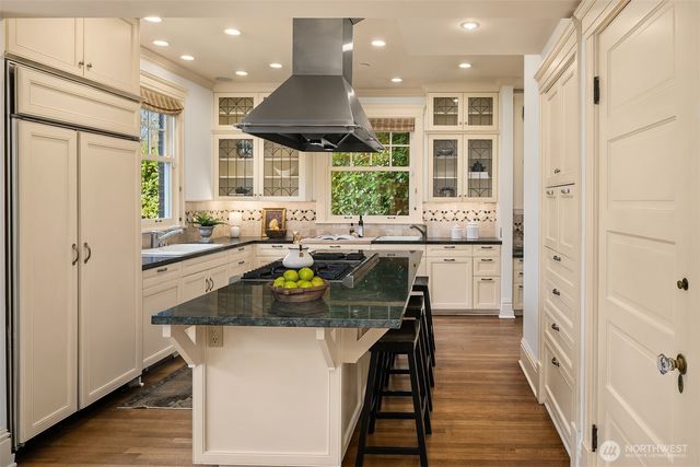 2647 Cascadia Avenue S, Seattle, WA 98144