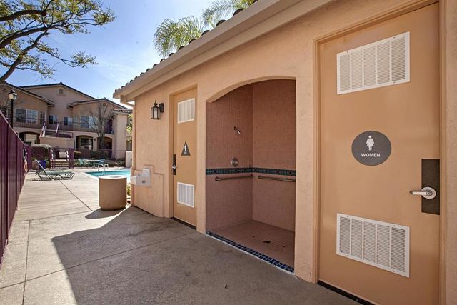 18698 Caminito Cantilena 206, San Diego, CA 92128