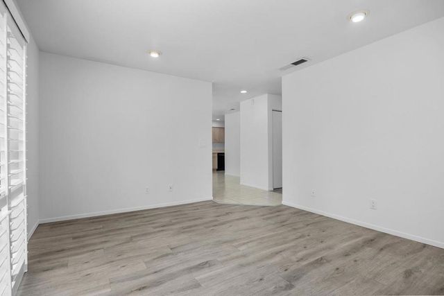 18698 Caminito Cantilena 206, San Diego, CA 92128