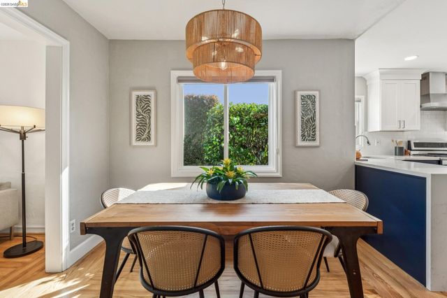 2465 Alida St, Oakland, CA 94602