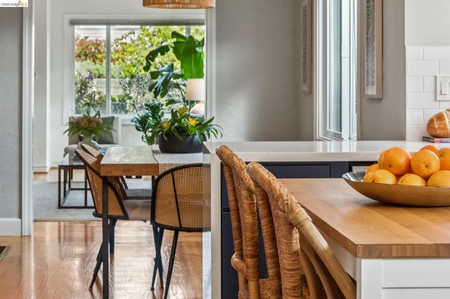 2465 Alida St, Oakland, CA 94602