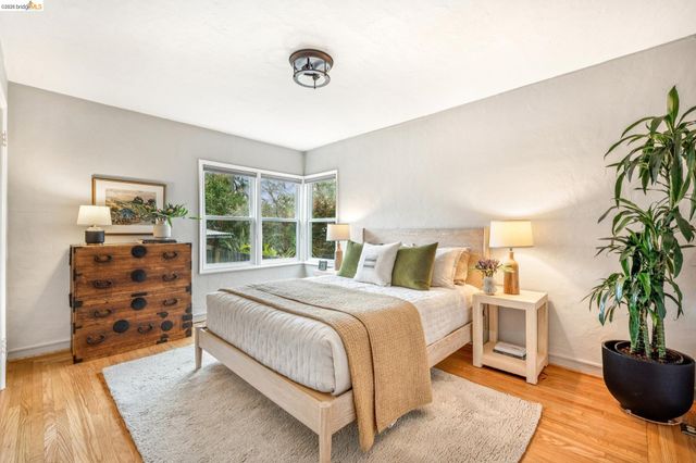 2465 Alida St, Oakland, CA 94602