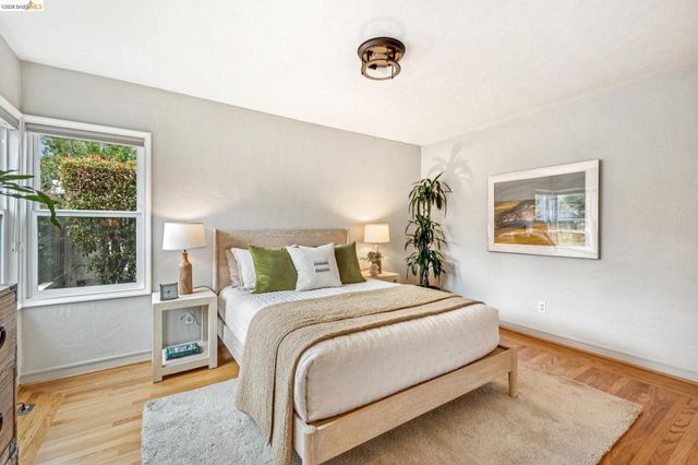 2465 Alida St, Oakland, CA 94602