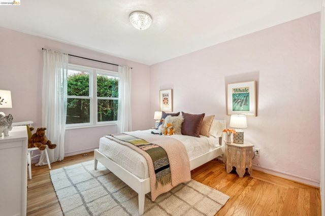 2465 Alida St, Oakland, CA 94602