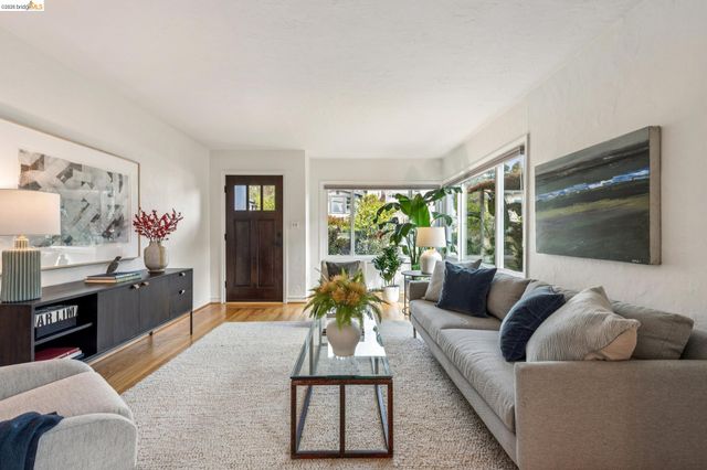 2465 Alida St, Oakland, CA 94602