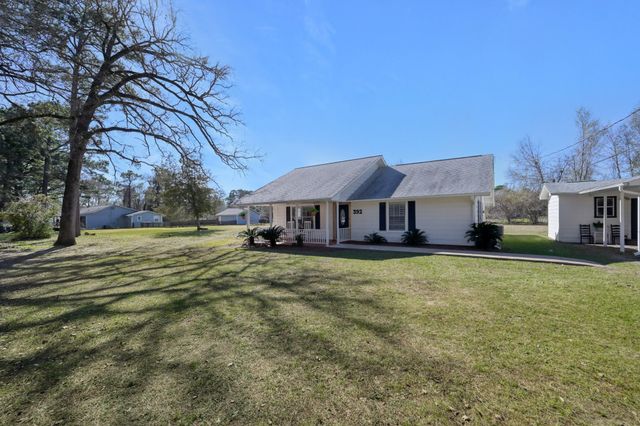 392 Timber Bay Drive, Trinity, TX 75862