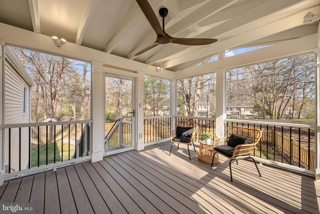 8463 YELLOW LEAF CT, Springfield, VA 22153