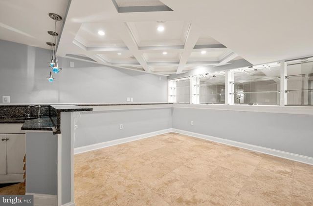 8463 YELLOW LEAF CT, Springfield, VA 22153