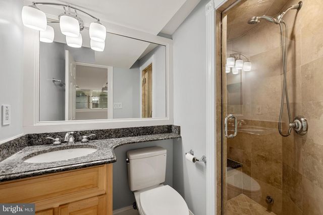 8463 YELLOW LEAF CT, Springfield, VA 22153