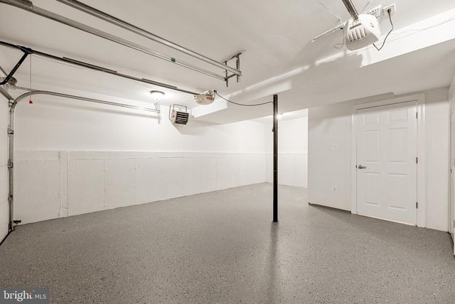 8463 YELLOW LEAF CT, Springfield, VA 22153