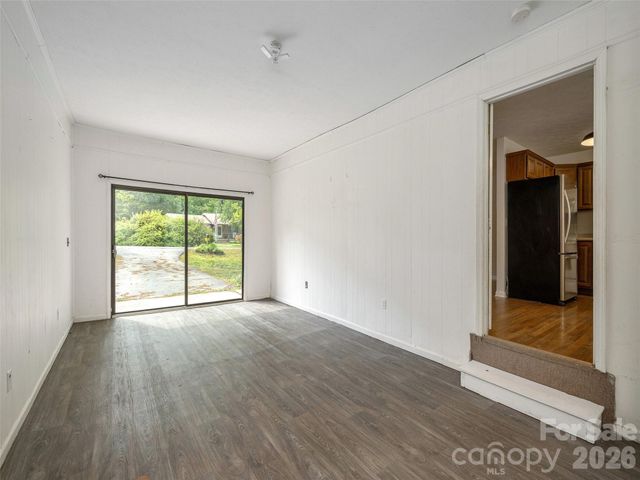 126 Upward Acres Street, East Flat Rock, NC 28726