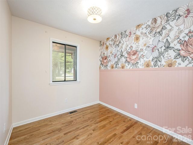 126 Upward Acres Street, East Flat Rock, NC 28726