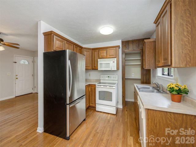 126 Upward Acres Street, East Flat Rock, NC 28726
