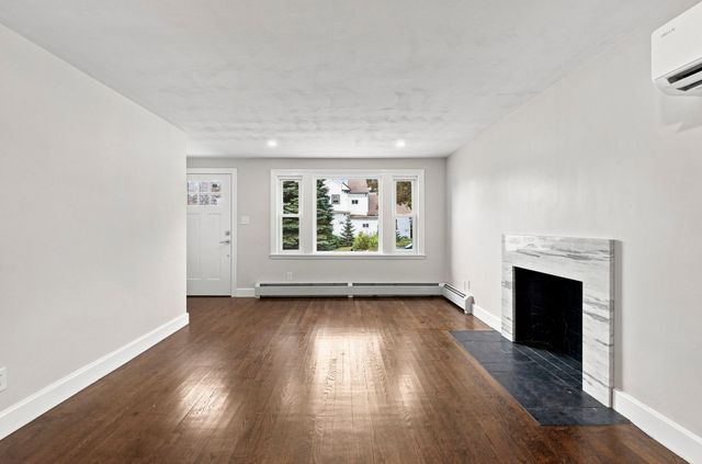 7 Franklin St, Boston, MA 02136