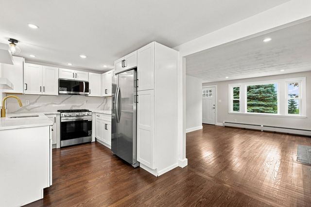 7 Franklin St, Boston, MA 02136