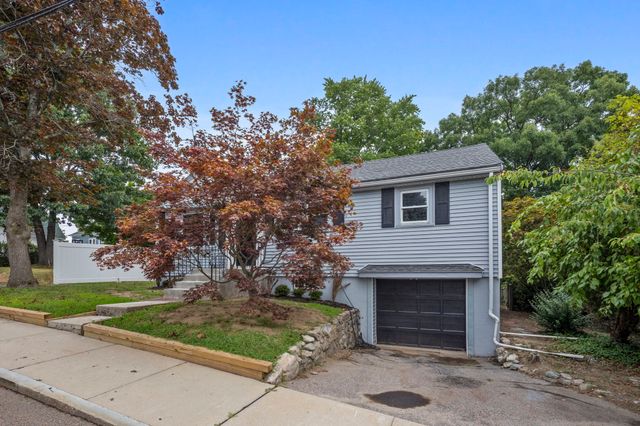 7 Franklin St, Boston, MA 02136