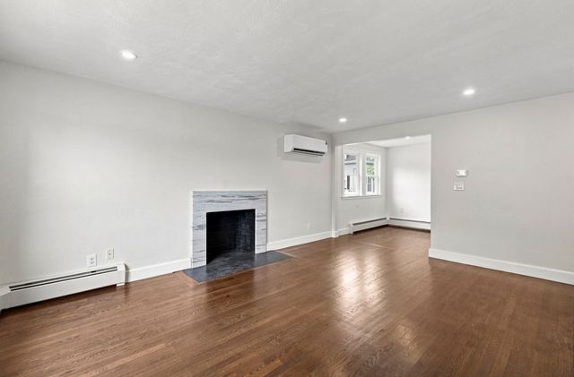 7 Franklin St, Boston, MA 02136