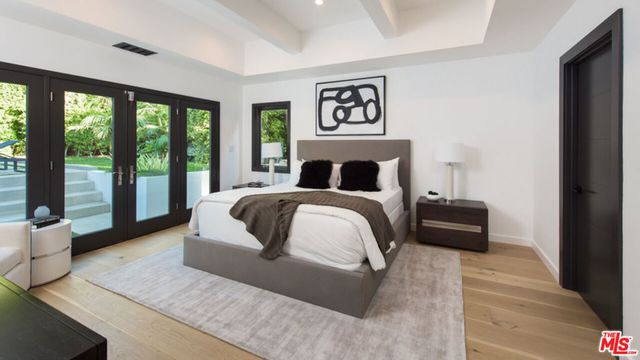 1378 N DOHENY Drive, Los Angeles, CA 90069