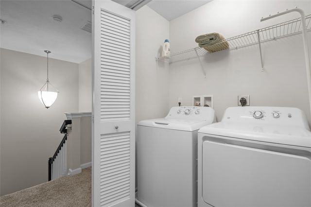 236 Thornapple Ln, Cranberry Twp, PA 16066