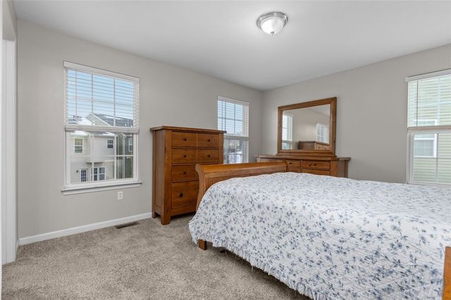 236 Thornapple Ln, Cranberry Twp, PA 16066