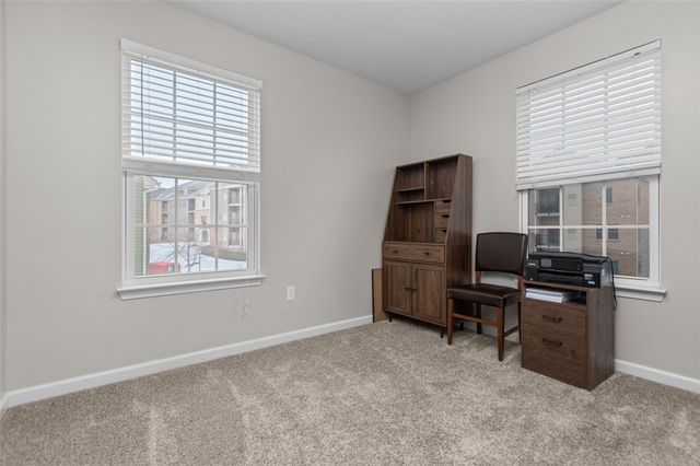 236 Thornapple Ln, Cranberry Twp, PA 16066