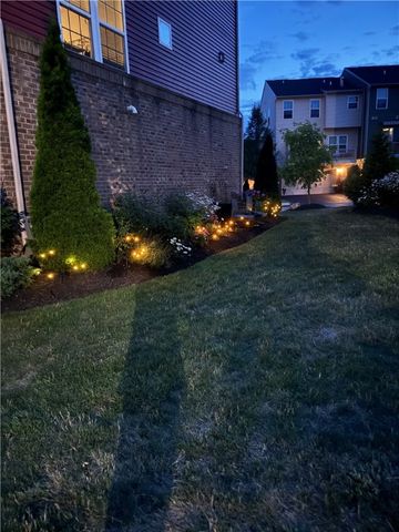 236 Thornapple Ln, Cranberry Twp, PA 16066