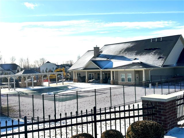 236 Thornapple Ln, Cranberry Twp, PA 16066